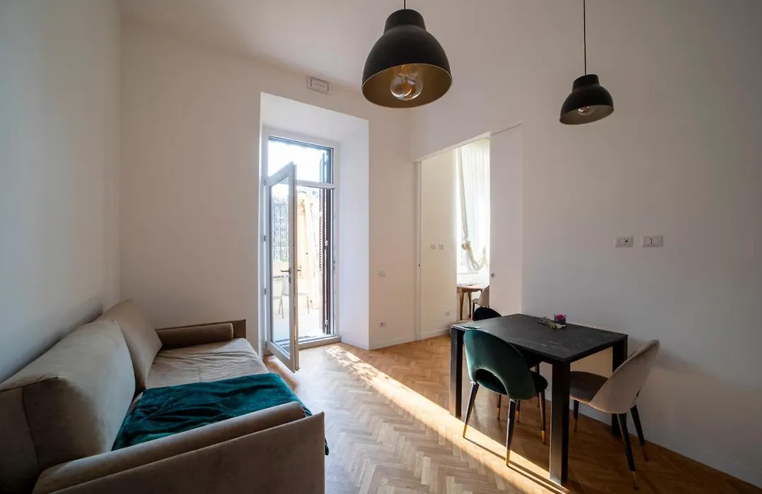 Domus Aurea B&B And Suites-1