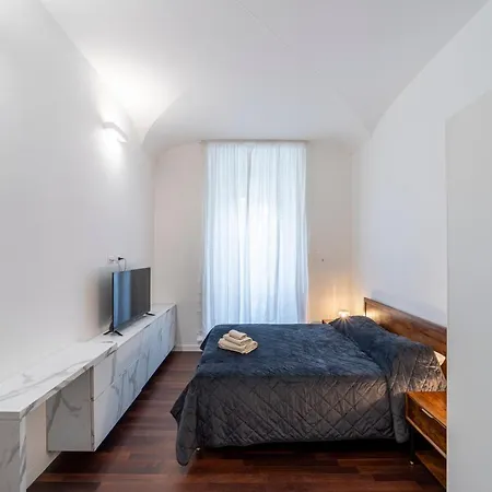 Domus Aurea B&B And Suites-2