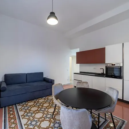 Domus Aurea B&B And Suites-3